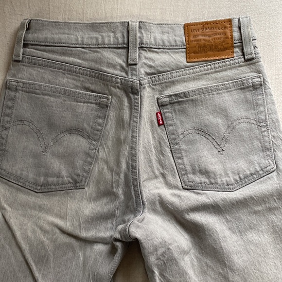 LEVI’S Wedgie Straight Fit Jeans - Picture 12 of 14